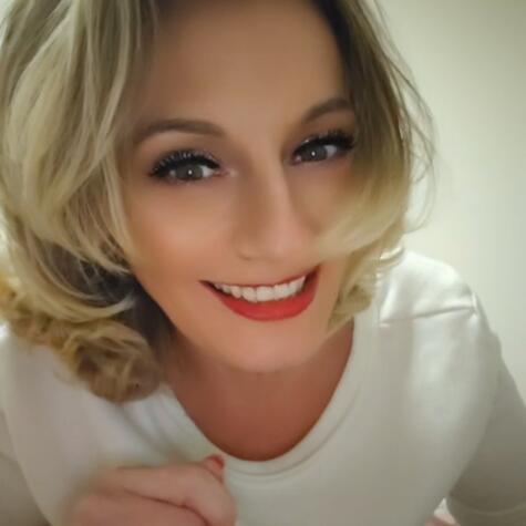 Velvetshadow22 avatar