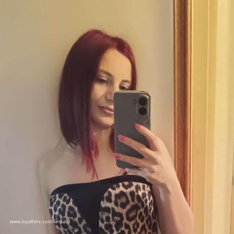 Larisa93 avatar