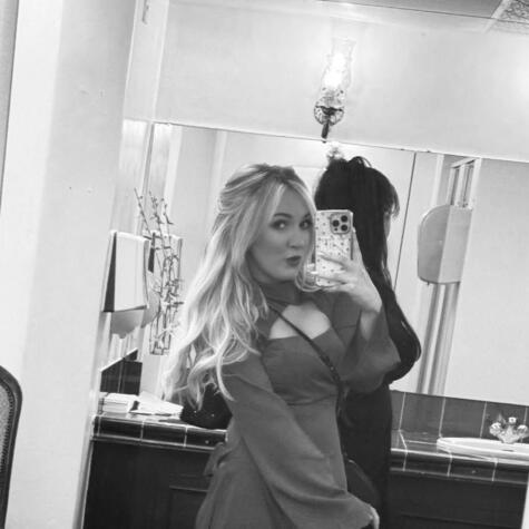 Blondegirl25 avatar