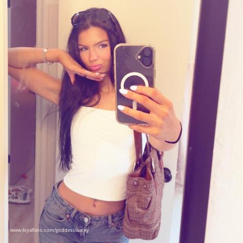 Goddesslaacey avatar