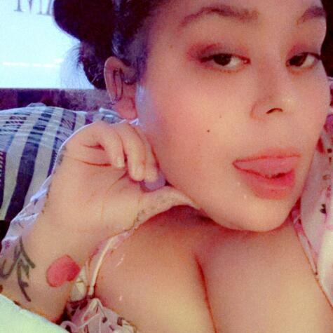 Juicy PoohHoneyii avatar