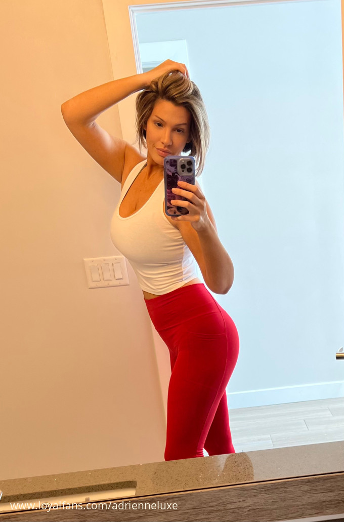 Adrienne Luxe’s Official Social Fan Page | LoyalFans