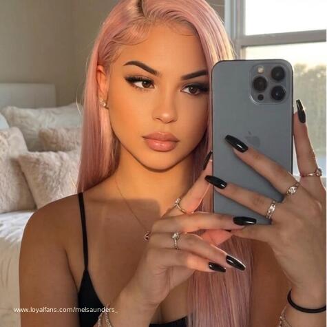 melsaunders avatar
