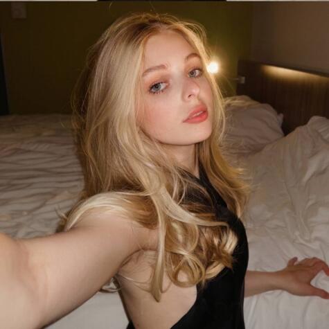 Eva Findom Goddess avatar