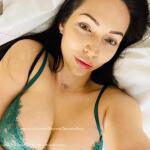 Brunette Roxy avatar