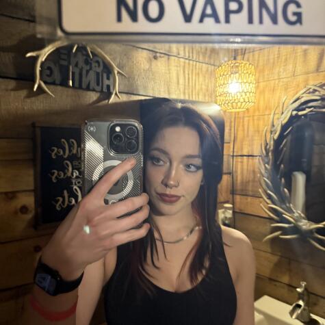 goddess lyndsi🖤 avatar