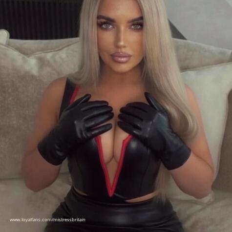 Mistress Britain avatar