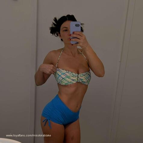 Kira Blake avatar