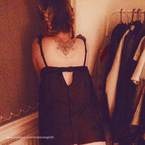 Hotstonergirl 25 avatar