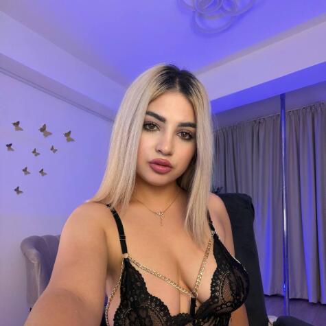 AstridJayde avatar