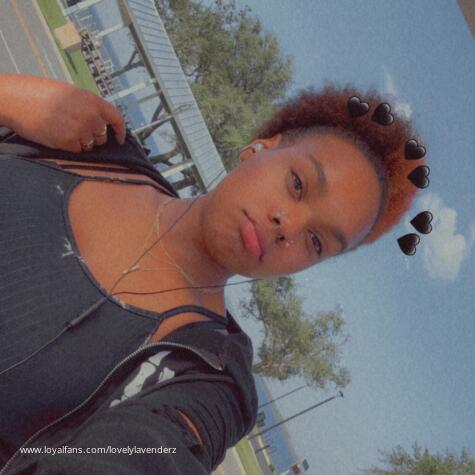 lovelylavenderz avatar