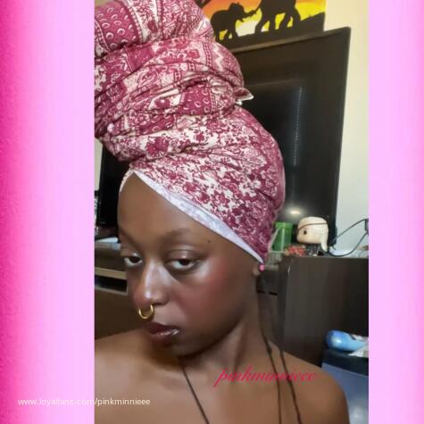 Princess Pink Minnieee avatar