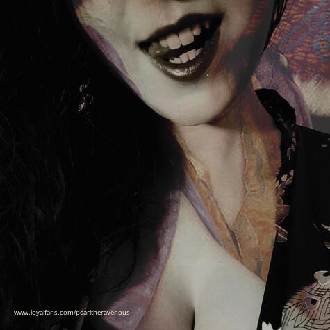 Her Ravenous Lady Pearl avatar