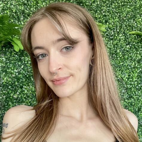 Fawn Faye's Personalized Video Shout-Outs | LoyalFans