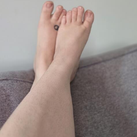 CurvyConnie avatar