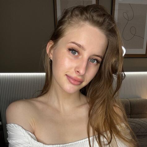 LoraVale avatar