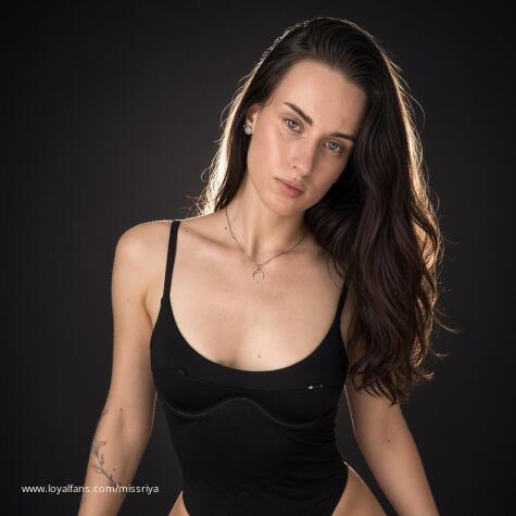 MissRiya avatar