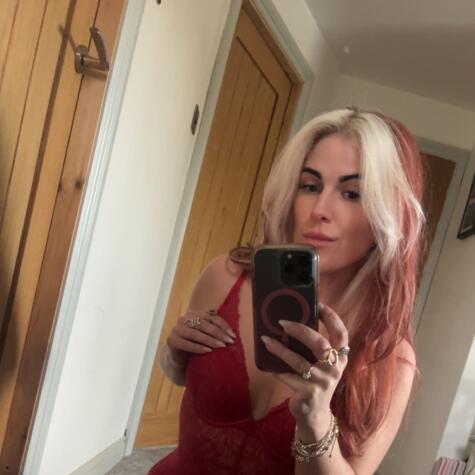 KhaleesiKate avatar