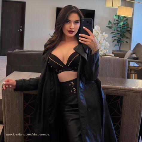 Mistress Alessa DeRonde avatar