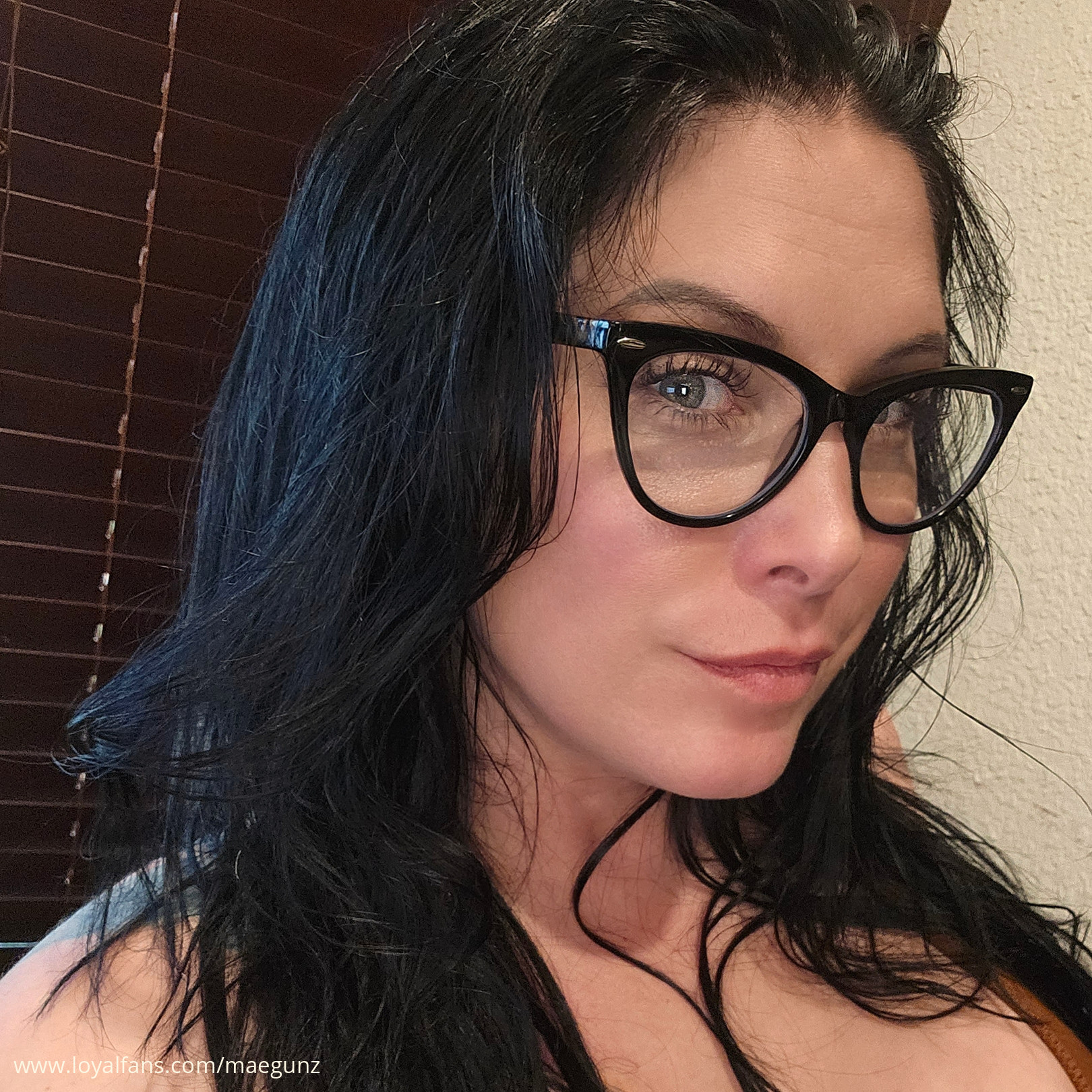 Mae Gunz's videos and clips | Official account | LoyalFans