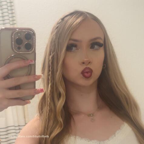 Sexy face Sarah avatar