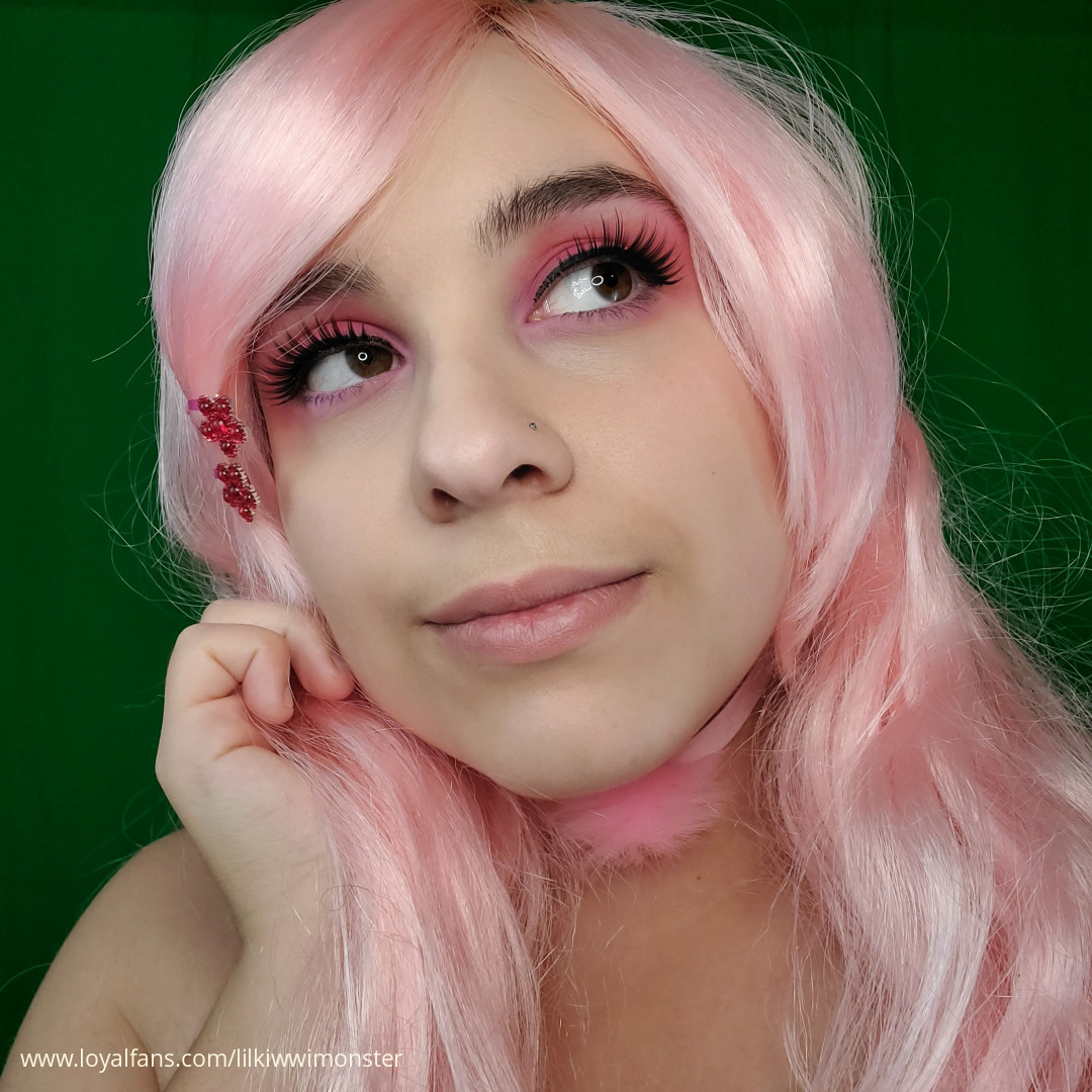 LilKiwwiMonster’s Official Social Fan Page | LoyalFans