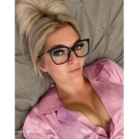 QueengoddessJess avatar