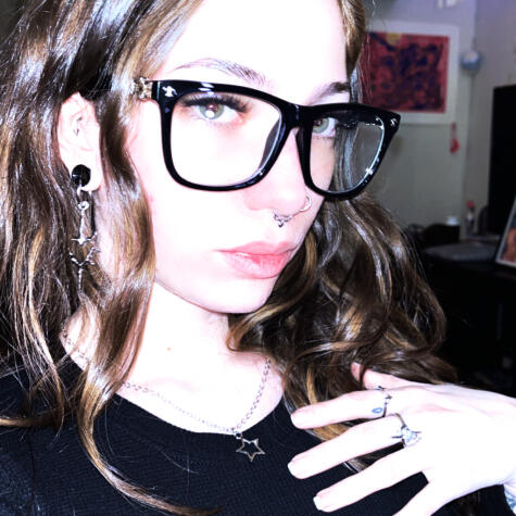 Dangerous Divine Dani  avatar