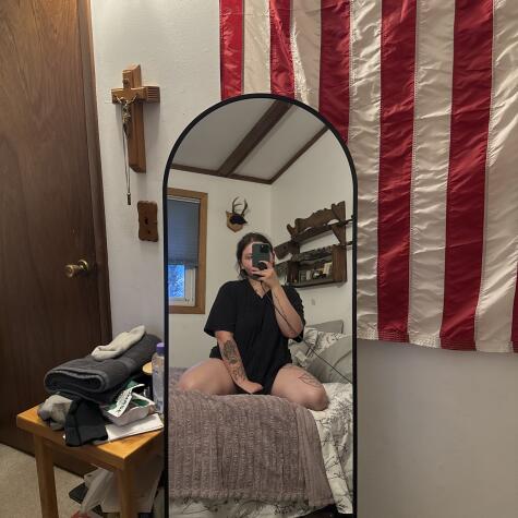 Alexis1227 avatar
