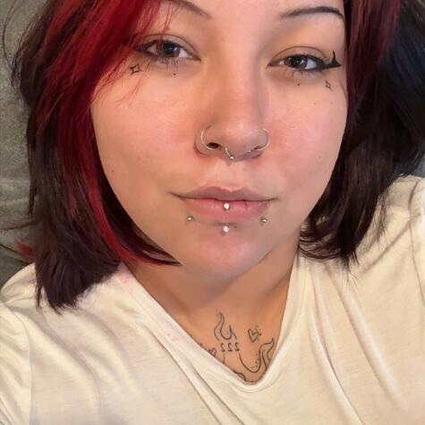 Moonlitsecrets avatar