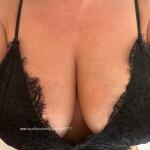 Bigtittygirl1111 avatar