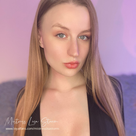 Mistress Lisa Storm Findom Femdom avatar