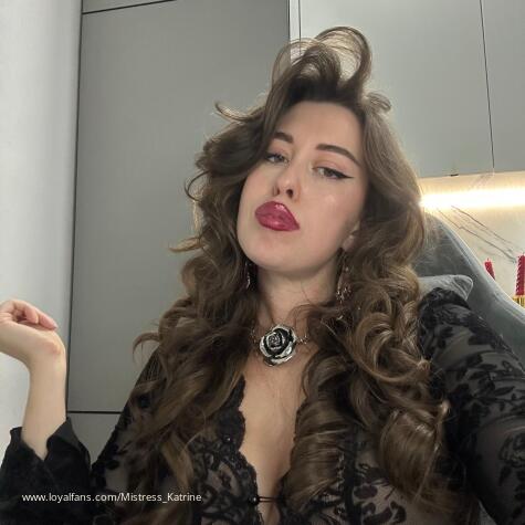 Hypno Queen of reason avatar