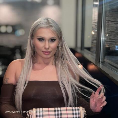 Your goddess Chanel ’s Official Social Fan Page LoyalFans