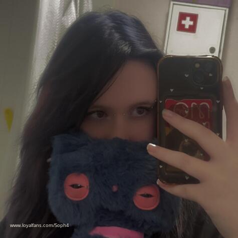 Midnightsoph4 avatar