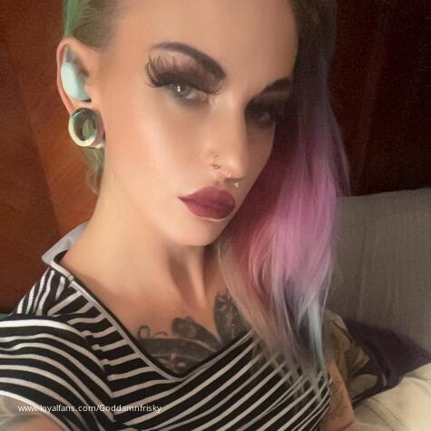 Goddamnfrisky avatar