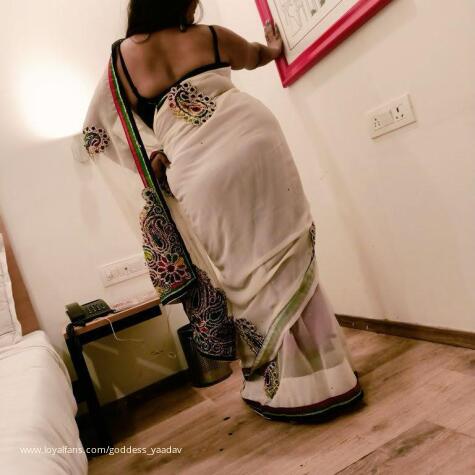 KAMINI YAADAAV avatar