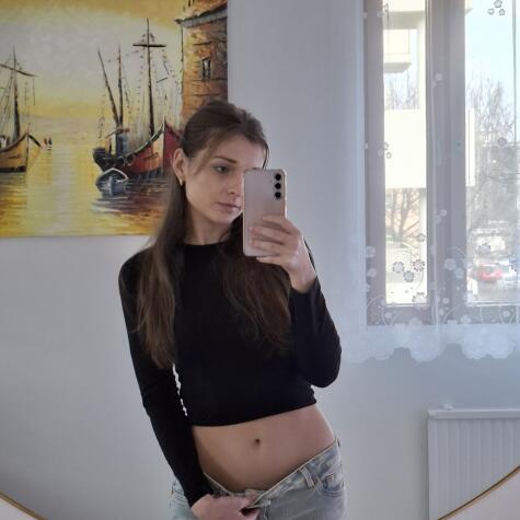 CuteElya avatar