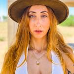 Zoe by the River avatar