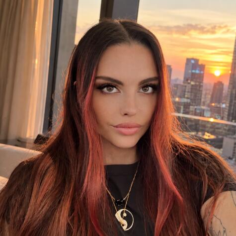 Luna Dahlia avatar