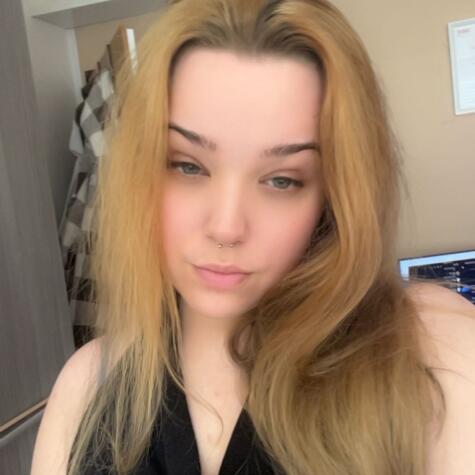 yourhotblondie avatar