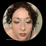 confidentbrat avatar