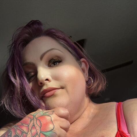 LusciousRose69 avatar