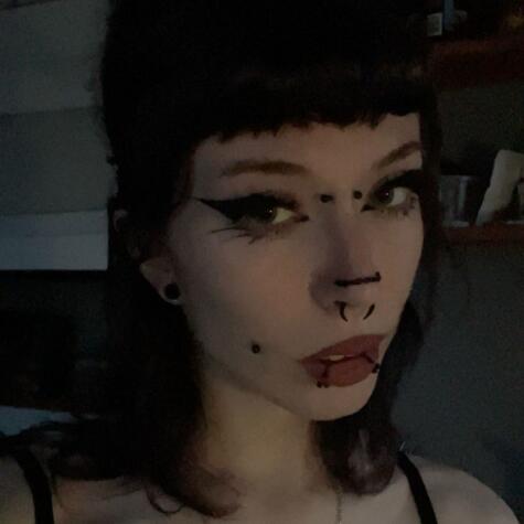 z0mbiestitches avatar