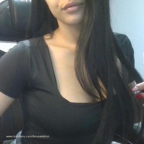 Brunettehot avatar