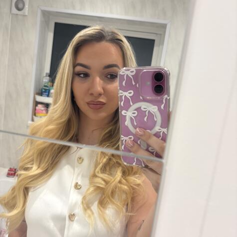 SugabbyiceMayx1x avatar