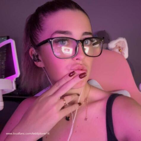 Goddessteddylover14 avatar
