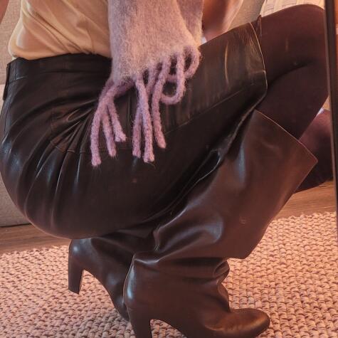 Anne Heels Authority avatar