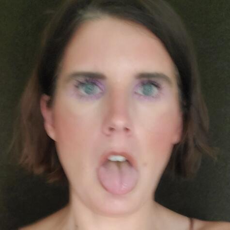 MARY LOONY avatar