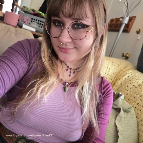 Spoiledlittleelf21 avatar
